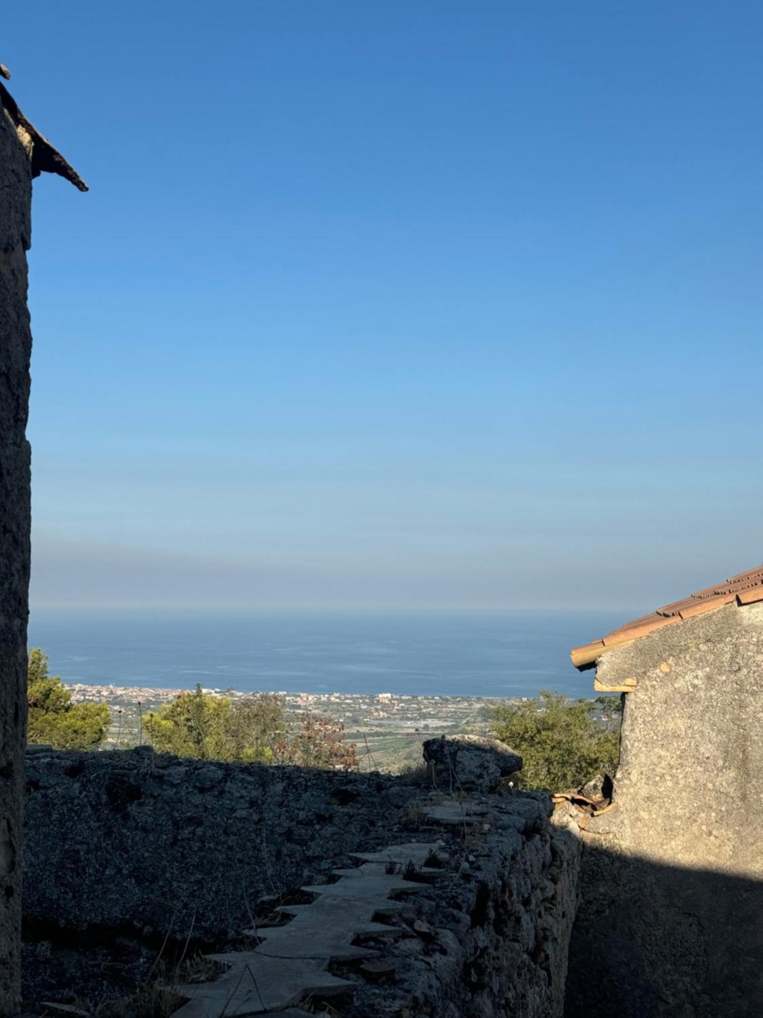 Bed and Breakfast La Rosa Blu Gerace Exterior foto