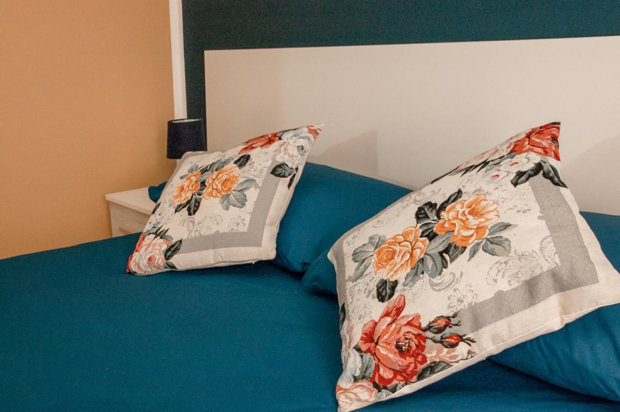 Bed and Breakfast La Rosa Blu Gerace Exterior foto